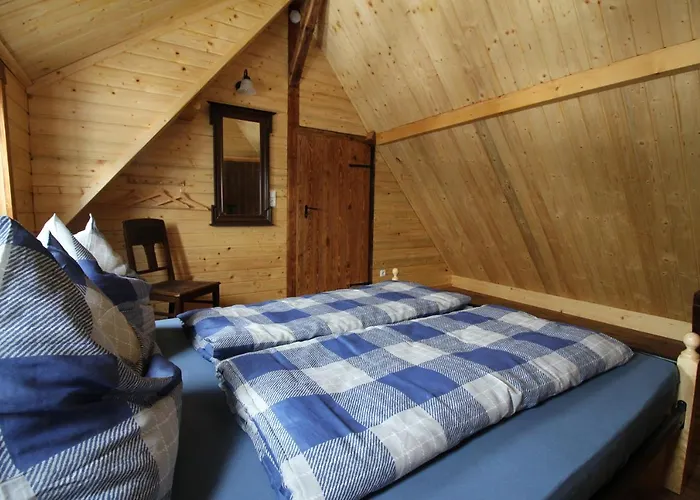 Ferienhaushaelfte Goesselberg Anno Dazumal بيت للعطل كلينغنتال