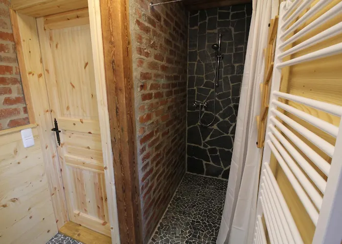 بيت للعطل Ferienhaushaelfte Goesselberg Anno Dazumal كلينغنتال