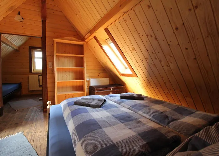 Ferienhaushaelfte Goesselberg Anno Dazumal بيت للعطل كلينغنتال